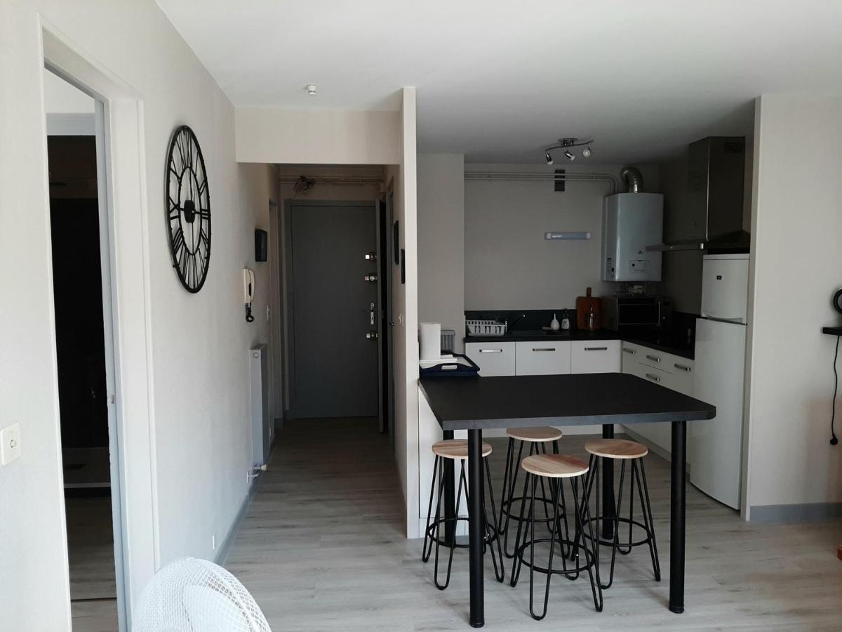 Appartement Confortable En Plein Centre De Saint-Jean-De-Luz, A Deux Pas De La Plage Et Des Commerces - Fr-1-239-586 Dış mekan fotoğraf